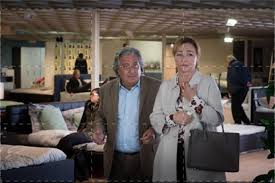 Leggi sul sito la trama e tutte le frasi più belle del film. Un Figlio All Improvviso Guida Tv Trama E Cast Tv Sorrisi E Canzoni