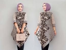 Lihat ide lainnya tentang batik, warna, modern. Wontstopmedia Model Tunik Batik Asimetris 33 Model Tunik Batik Terbaru 2020 Modern Cantik Cara Menjahit Baju Untuk Pemula