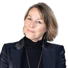 Julia Parrott's Instagram, Twitter & Facebook