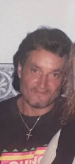 This certainly seems like St Stephen's (well, it is, isn't it), but the  large building confuses me. The photo was from a magazine and has not been  tampered with.