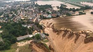 Jun 24, 2021 · hochhaus bei miami eingestürzt: Hochwasser In Erftstadt Dramatische Lage Und Tote Nach Hauseinsturzen