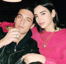 Born 22 august 1995) is an english singer and songwriter. Dua Lipa Wiki Height Weight Age Boyfriend Family Biography Net Worth More