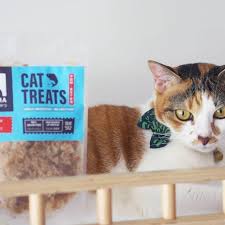 Katsuobushi has a smokey savory taste that is a great accent for many japanese dishes. Toppers Nama Pets
