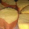Setelah itu, masukkan tepung terigu, cokelat bubuk, garam, dan baking powder. 1