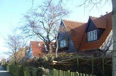 Afhankelijk van de hoeveelheid verbouwing en uiteraard de locatie betaal je tussen de 200.000 en 500.000 euro. 120 Ideeen Over Oostenrijkse Woningen In Nl Oostenrijk Prefab Huizen Huizen