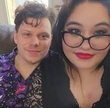 What wedding decor is available in rosemary, lilac, sage, and lavender  colors?