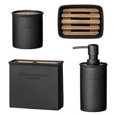 Accessoires Salle De Bains En Polyresine Noir Mat Lene Bjerre Decoclico Accessoires Salle De Bain Salle De Bain Salle De Bains Avec Wc