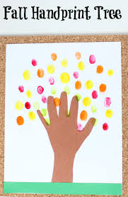 Framed family handprints {crafts for fathers day} ~ get the whole family in on the crafting action this father's day. Fall Handprint Tree Craft Make And Takes