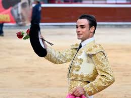 Al Toro México / Castrillón da la única vuelta en Cali | Al Toro México |  Medio de comunicación taurino: Toros, Toreros, noticias y actualidad  taurinas