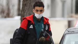 Jamal musiala, 18, from germany bayern munich, since 2020 attacking midfield market value: Fc Bayern Jamal Musiala Wird Von Mama Carolin Im Vw Polo Zum Training Gebracht Bundesliga Bild De