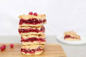 Crumb Bars Carres Crumble Aux Airelles Sauvages Royal Chill Blog Cuisine Voyage Et Photographie Recette En 2020 Crumble Crumble Aux Fruits Rouges Blog Cuisine