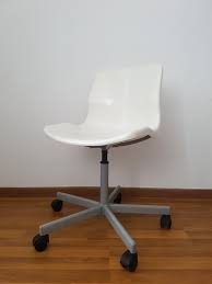 Great for a desk or vanity. Ikea Snille Swivel Chair White Home Furniture Furniture On Carousell