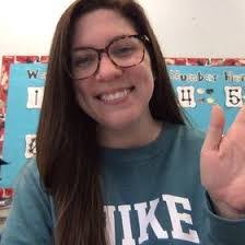 Amanda Robichaud's Instagram, Twitter & Facebook