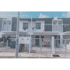 Unlike the other areas this area, this area is not popular with students and family home still account for 83.4% of the houses. Jalan Semenyih Mewah 18 Taman Semenyih Mewah Fasa 3 43500 Semenyih Selangor