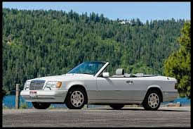 1995 Mercedes Benz E320 Convertible 3 2l Automatic For Sale By Mecum Auction Mercedes Benz Mercedes Mercedes Benz Classic