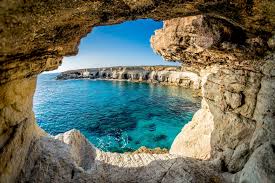It is the third largest and third most populous island in the mediterranean. Junius 20 Tol Korlatozas Nelkul Utazhatnak A Magyarok Ciprusra Turizmus Com