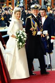 Royale Hochzeiten Die Schonsten Royalen Hochzeiten Bild 14 Von 21 Cosmopolitan Royale Hochzeiten Konigliche Hochzeitskleider Braut