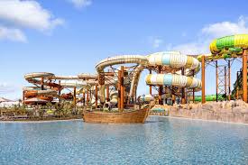 افتتاح منتجع ريكسوس مرجانة بمدينة الملك عبدالله الاقتصادية على مساحة 275 ألف م²، يضم فلل وأجنحة فندقية متنوعة ، ومنتزهًا مائيًا، ومطاعم ومقاهي، ومركزًا صحيًا متكاملًا، بتصميم مستوحى من العمارة الحجازية.