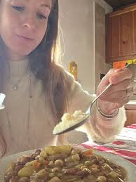 Pasta con la verza e ceci: un pasto completo e delizioso