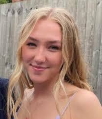 Anna Parsley's Instagram, Twitter & Facebook