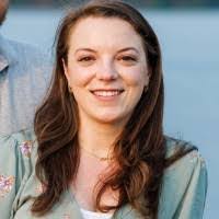 Laura Benner's Instagram, Twitter & Facebook