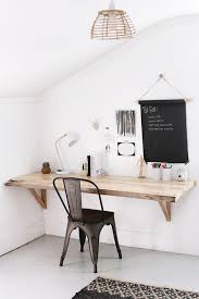 All it takes is a piece of wood and brackets to create a platform that'll bring you years of use. 15 Diy Desk Plans For Your Home Office How To Make An Easy Desk