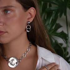 Statement Choker Halskette, Vollmond Silber Choker, XL große Anhänger  Halskette, einzigartige moderne Halskette, Geschenk für Frauen,  Geburtstagsgeschenk