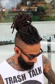 Coiffure Hipster Homme Dreadlocks Tatouages Coiffures Hipster Coiffures Cool Coiffure