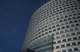 Se prespune pretul de 10 lei fara tva. Convocarea Adunarii Generale A Actionarilor 6 Locul Adunarii