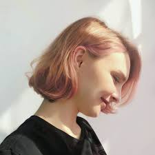 It can create a beautiful base for pastel hair styling combinations that could also include blues, yellows, and/or purples. Vege Time