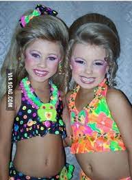 If you have friends or family who have recently become new parents, chances are you'll want to reach out to congratulate them, show your support, and offer help. Bad Parenting Level 100 9gag