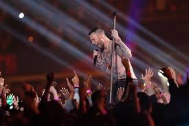 Et on sunday, but for some the true entertainment starts at halftime. Maroon 5 Barely Leaves A Mark At The Super Bowl Halftime Show The New York Times