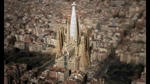 El video en 3d permite descubrir de forma virtual cómo será finalmente el edificio de la sagrada familia, proyectado por gaudí, en barcelona. Sagrada Familia Arup