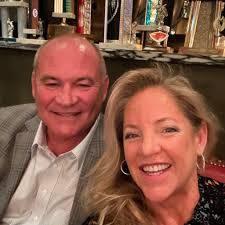 Found a tablecloth mat from Splash of Color