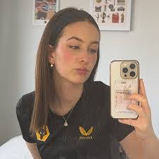 Georgia Eden's Instagram, Twitter & Facebook