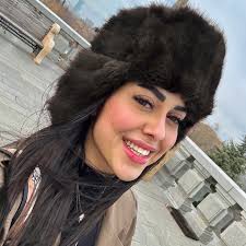 گل انداختن لپا از سرما هم قشنگه ها ☺️ #استایل #دختر