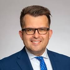 Troy Pelton's Instagram, Twitter & Facebook