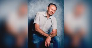 Everett Huggins Obituary