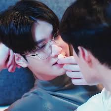 Maijade hot kiss part 1💕😉 #Middleman'slove #middlemanslove  #yimpharinyakornkhansawa #tutorkoraphatlamnoi #jamessupamongkonwongwisut  #netsiraphopmanithikhun #parkparnupatanomakia #mark #thomas #perth #tai  #leo #jade #mai #tutoryim #TUTORYIM ...