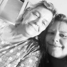 Organizing a small bathroom for maximum space