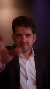 Eine Woche ist vergangen und ich spüre es immer noch dieses Kribbeln im  Bauch, diesen Moment, als die Lichter angingen und die Show begann. Die  Premiere von "Selten so gedacht" war für