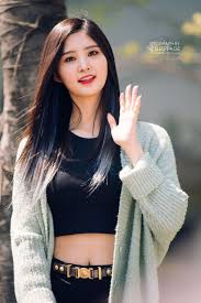 Junghwa Exid Streetstyle Exid Junghwa Asian Outfits Kpop Girls