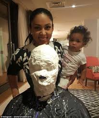 An aspiring model told by manchester united love rat antonio valencia that his wife had left him to live in spain shook with rage as she saw her shopping with their daughter in cheshire. Enner Valencia Poses In A Full Face Cast As His Wife Hails The West Ham Star Superman Daily Mail Online