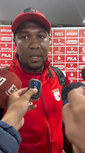 Hugo Rodallega 🦁 entre tristeza, desazón y hasta molestia con un  periodista por pregunta 🚨 se mostró autocrítico frente a la derrota por  0-1 contra Millonarios 🔵⚪️ en Liga., #HugoRodallega #SantaFe ...
