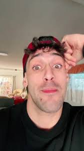 Brian cardenas 🇦🇷 (@brianpresent)