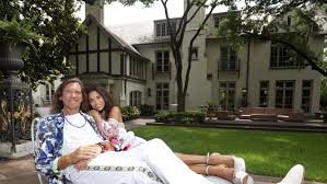 Let's take a look at what his personal love life has looked like. He S 62 She S 22 Dallas Couple Returns To Marrying Millions Tv Show