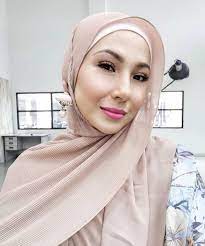 We looked inside some of the tweets by @irma_hasmie and found useful information for you. Biasa Lagi Cantik Pakai Earing Sambil Bertudung Fesyen Irma Hasmie Ditegur Erin Sakura News