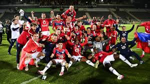 Paris hatte den titel zuvor achtmal in serie geholt. Osc Lille Nach Sieg Gegen Angers Neuer Franzosischer Meister Psg Schaut In Die Rohre Eurosport