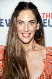 Laura Mennell Attends Red Carpet Premiere Event Audience Networksloudermilk  Hit — Stock Editorial Photo © info@photographybyeugene.com #406772912