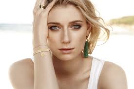 Born on 24th august, 1990 in paris, france, she is. Elizabeth Debicki Hd Wallpaper Hintergrund 3744x2496